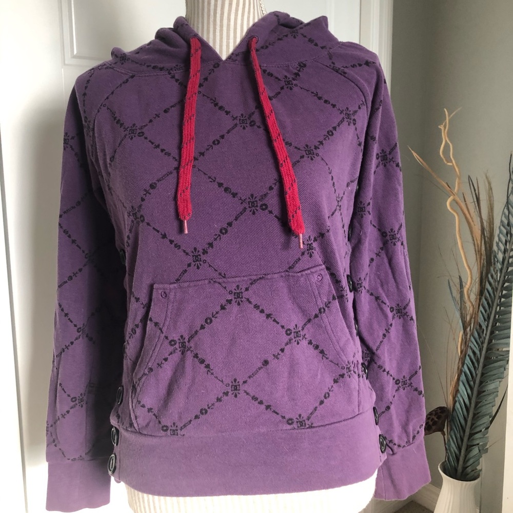 DC Women’s Side Button Hoodie